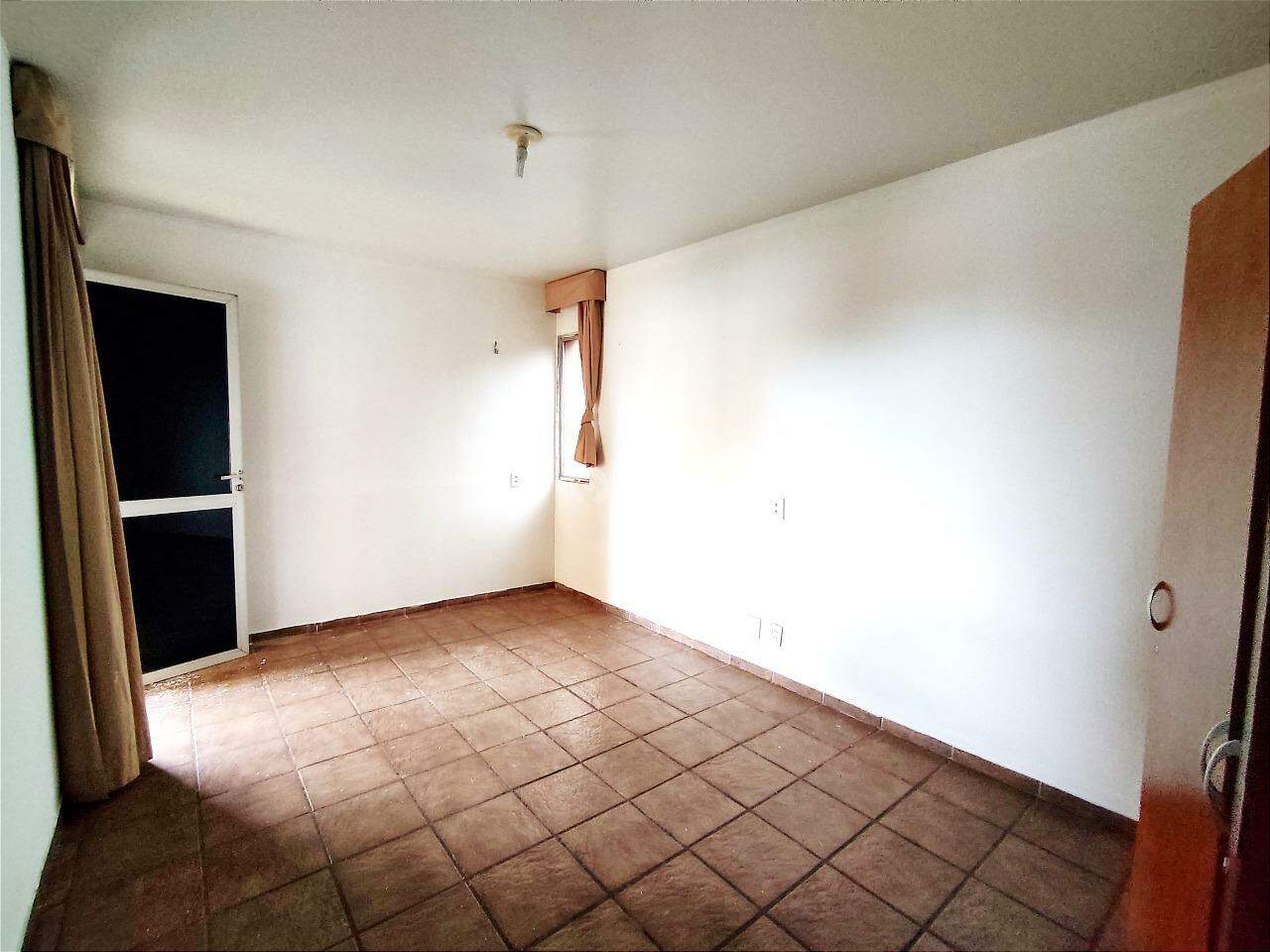 Apartamento para alugar com 3 quartos, 139m² - Foto 14