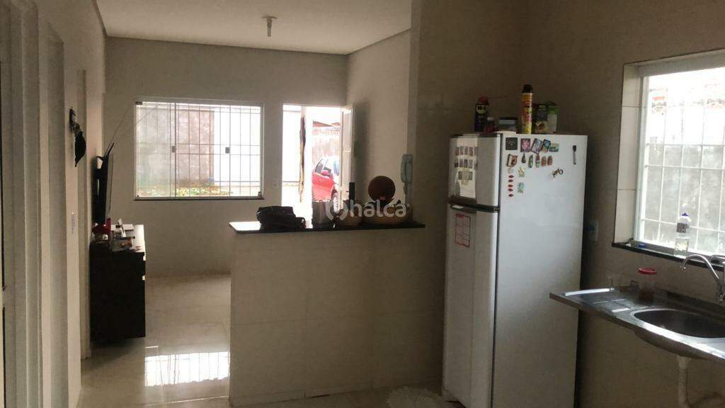 Casa à venda com 2 quartos, 106m² - Foto 3