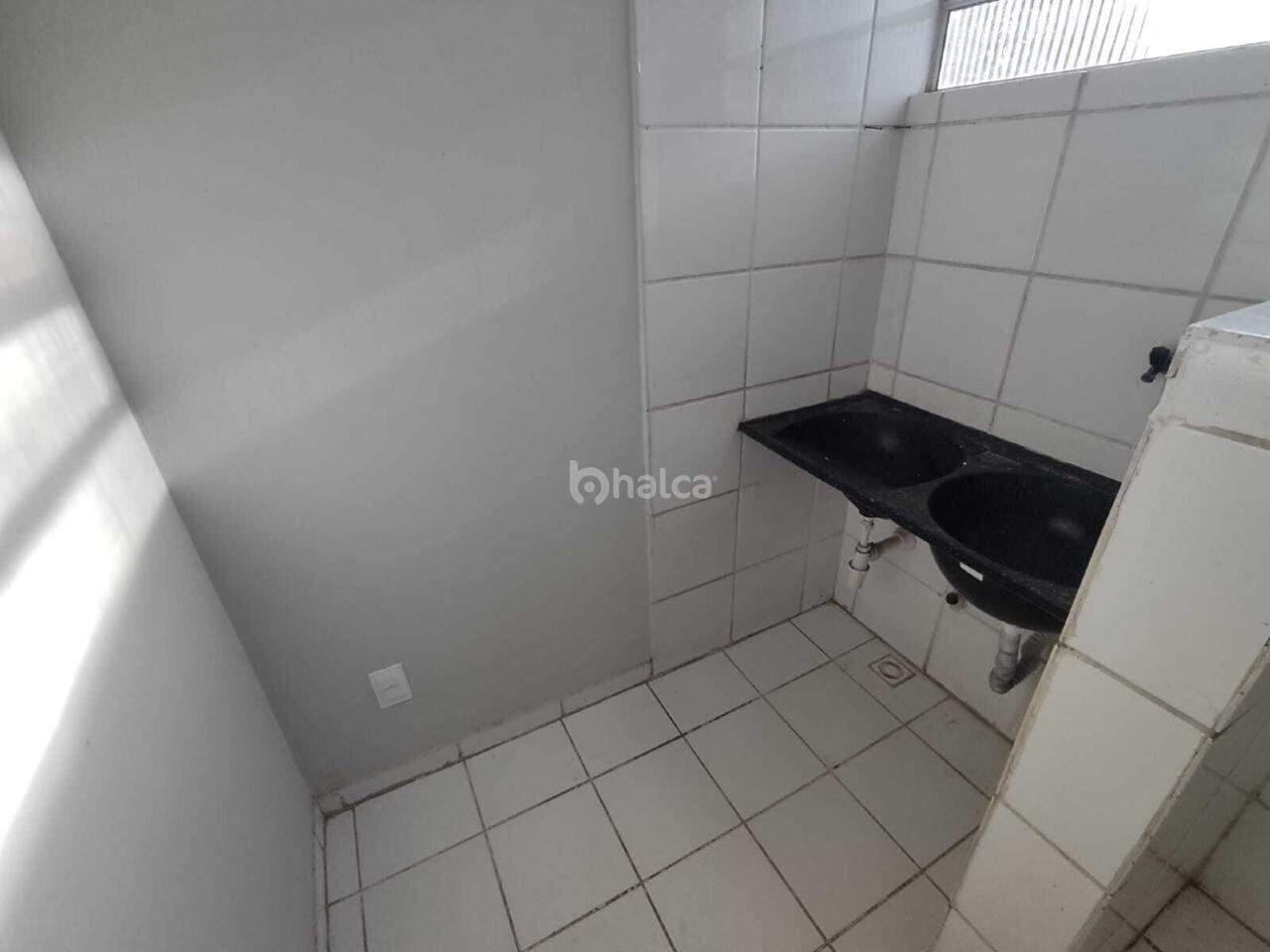 Apartamento para alugar com 2 quartos, 42m² - Foto 7