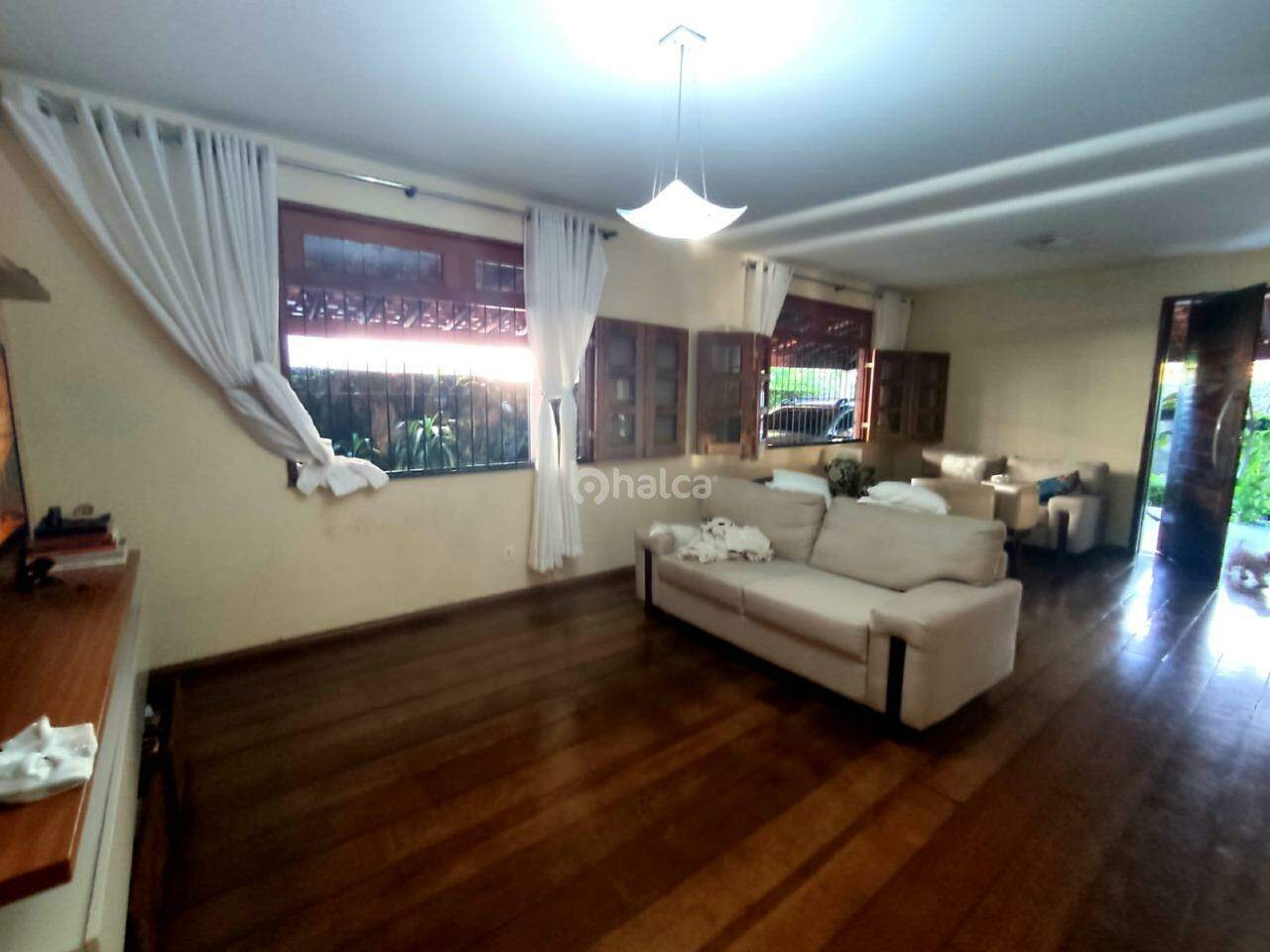 Casa, 4 quartos, 187 m² - Foto 2