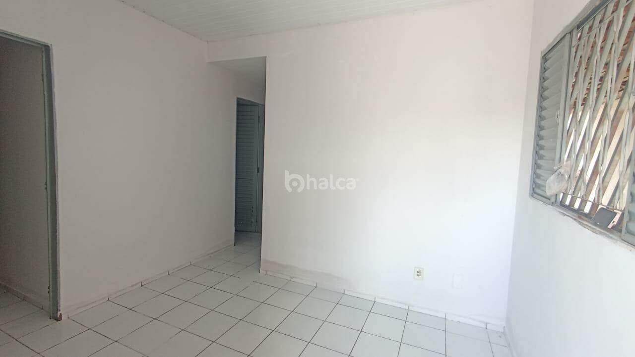 Casa à venda com 3 quartos, 60m² - Foto 7