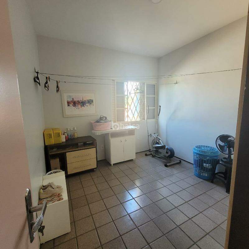 Apartamento à venda com 3 quartos, 110m² - Foto 11