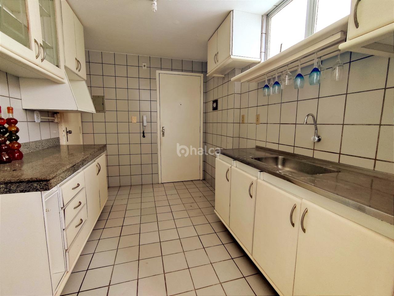 Apartamento à venda com 3 quartos, 98m² - Foto 11