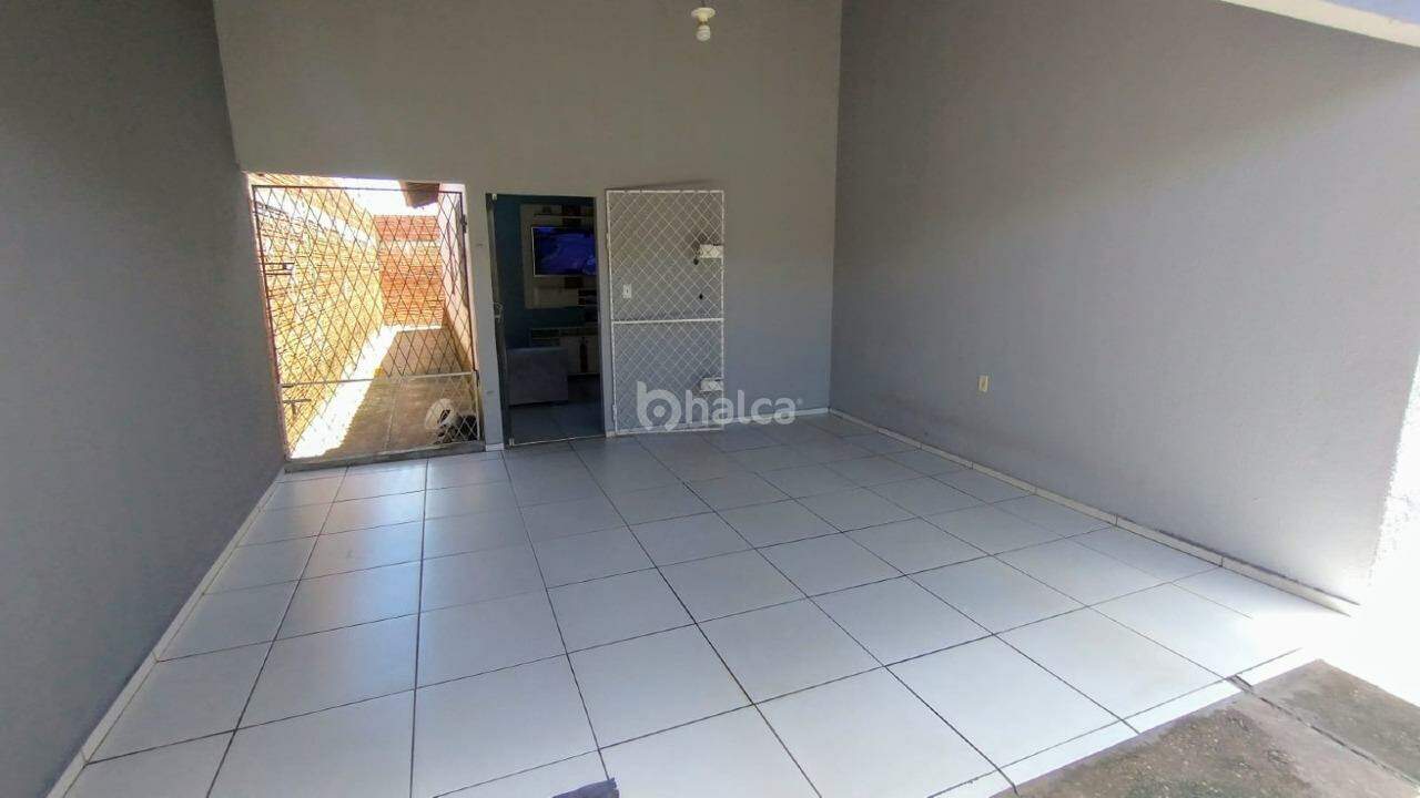 Casa à venda com 3 quartos, 120m² - Foto 3