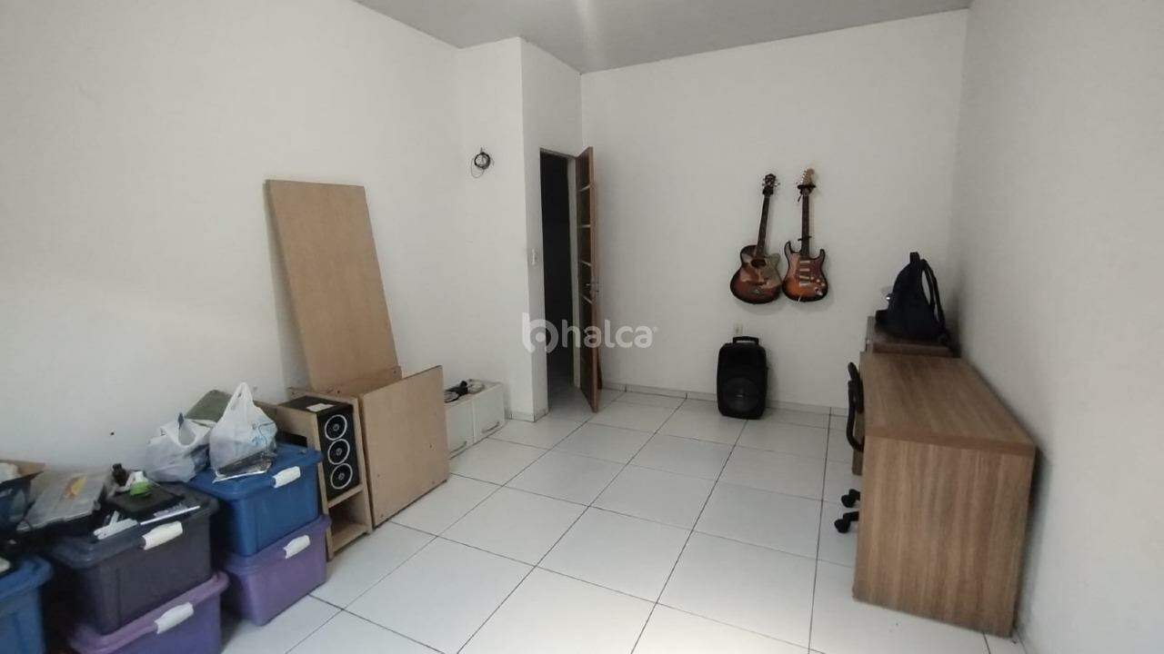 Casa à venda com 3 quartos, 120m² - Foto 11