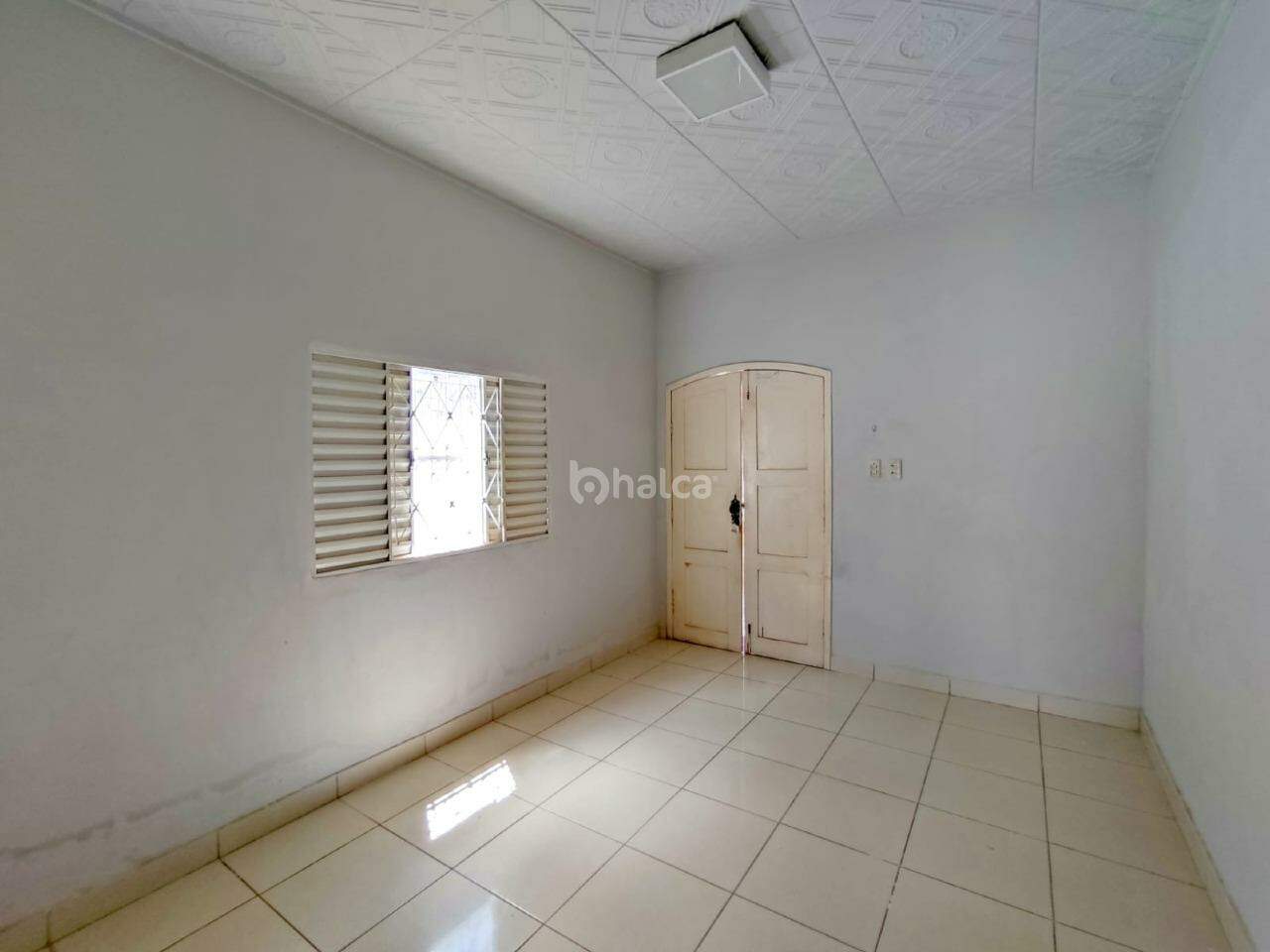 Casa à venda com 3 quartos, 96m² - Foto 13