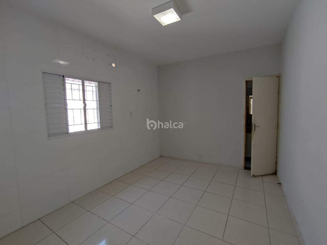 Casa à venda com 3 quartos, 96m² - Foto 11