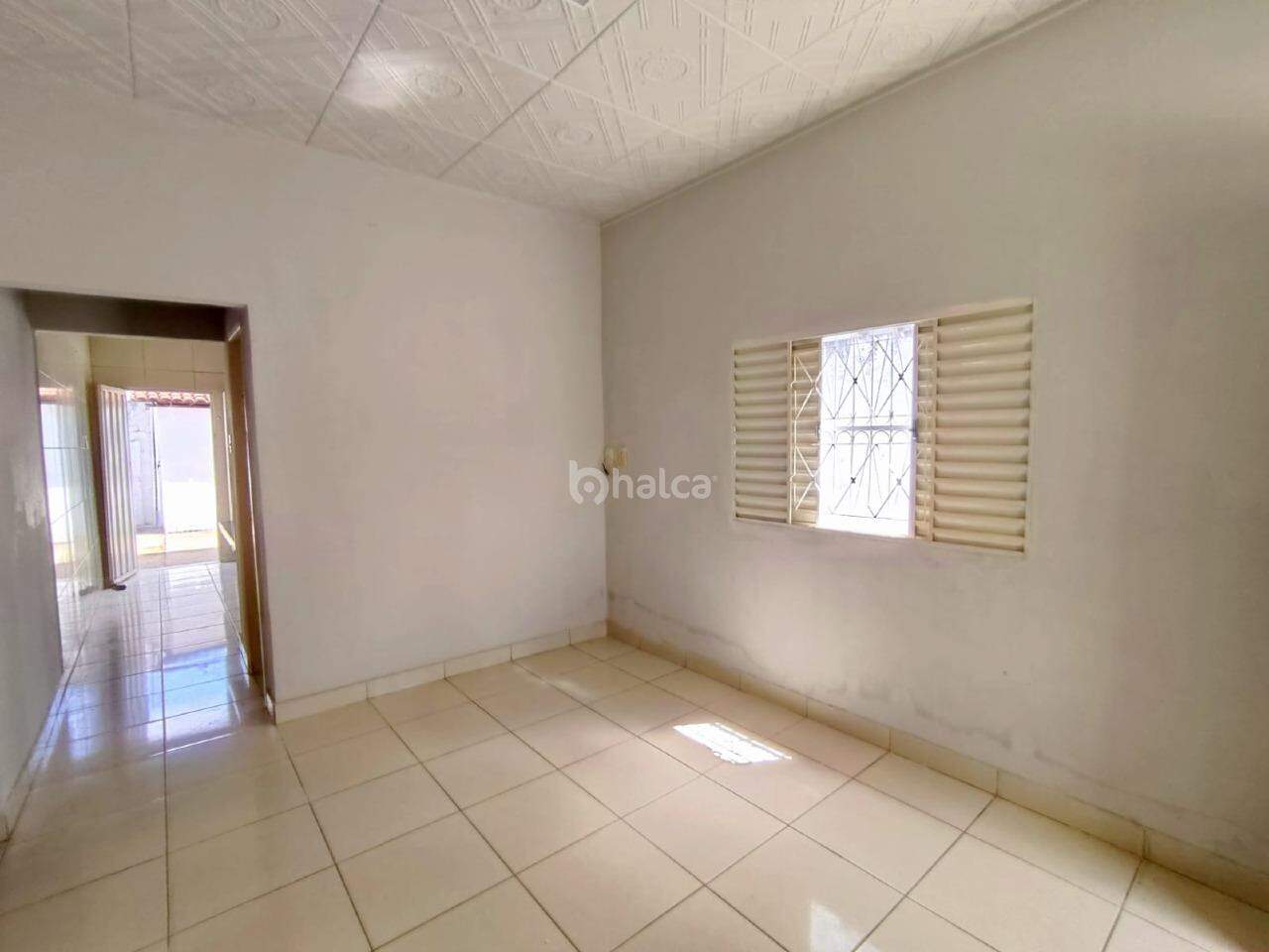 Casa à venda com 3 quartos, 96m² - Foto 4