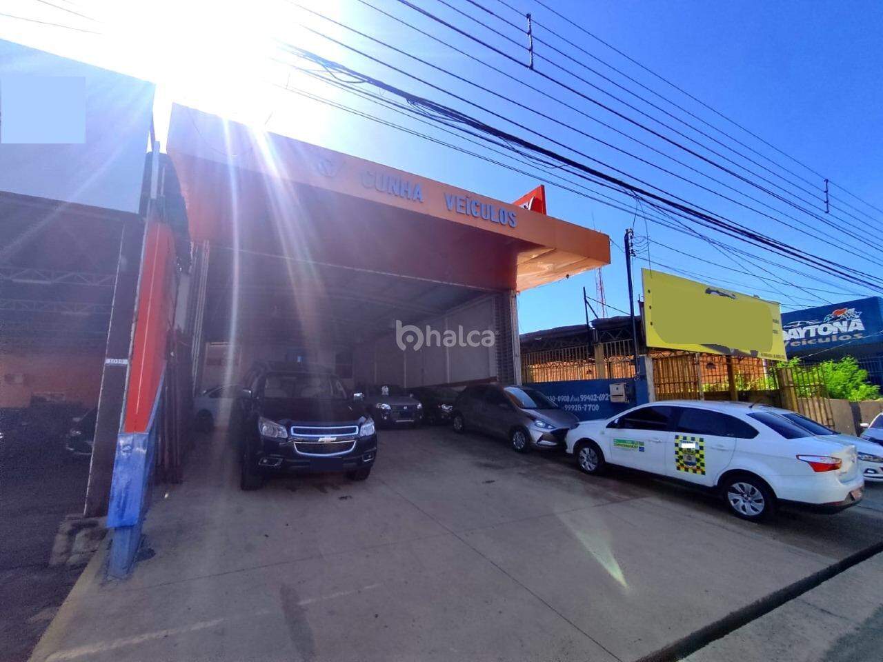 Depósito-Galpão-Armazém à venda, 210m² - Foto 1