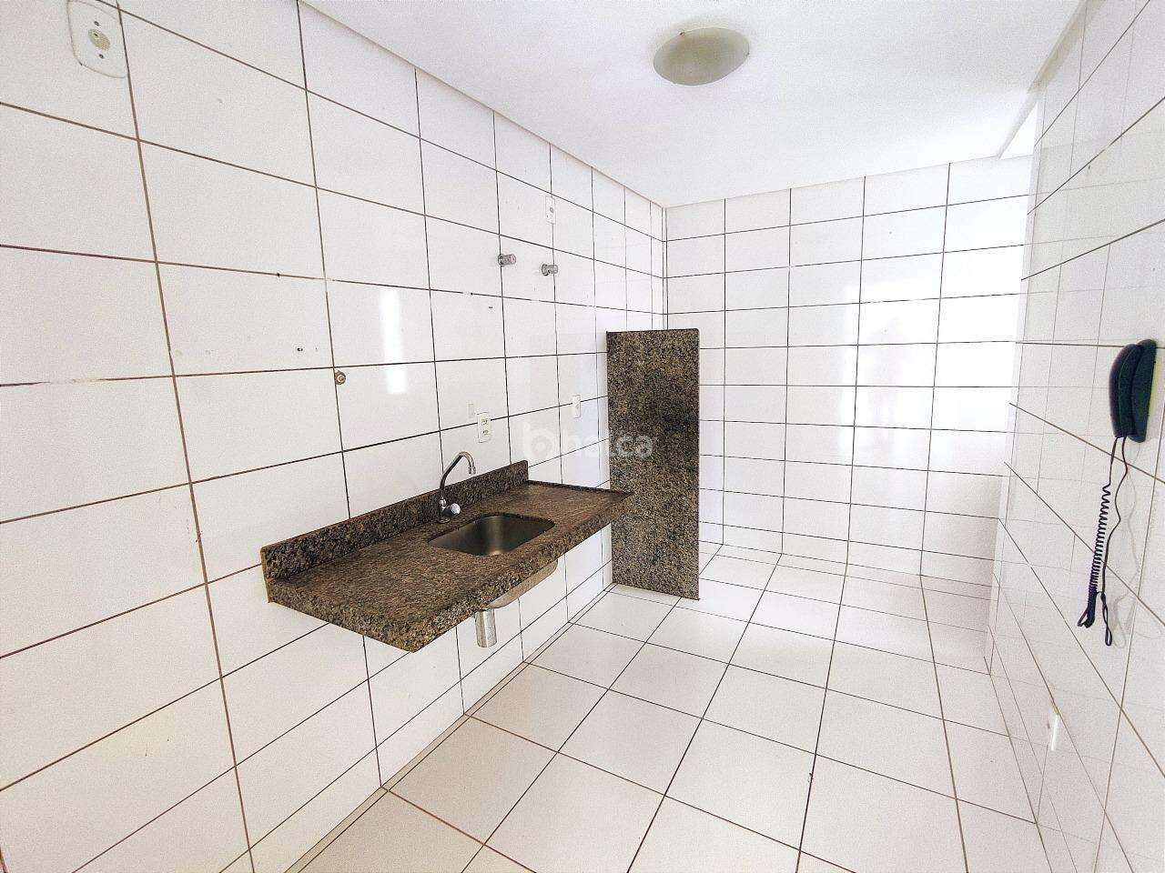 Apartamento para alugar com 3 quartos, 80m² - Foto 20