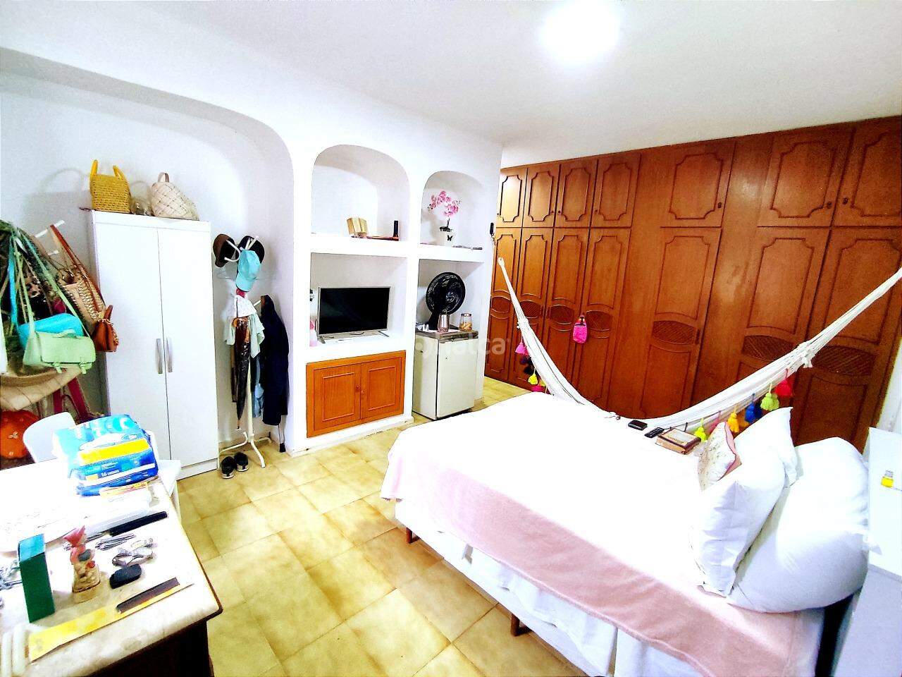 Casa à venda com 4 quartos, 200m² - Foto 15