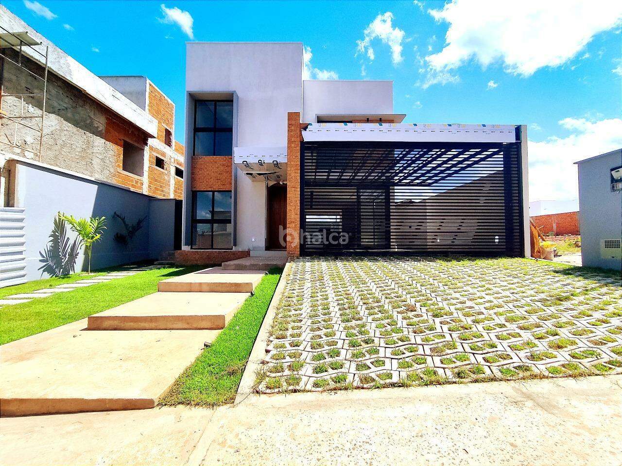 Casa de Condomínio à venda com 4 quartos, 184m² - Foto 1