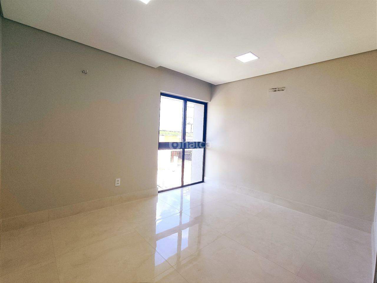 Casa de Condomínio à venda com 4 quartos, 184m² - Foto 13