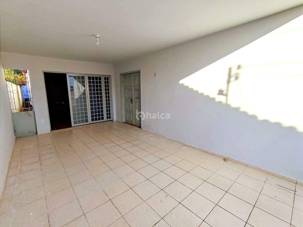 Casa à venda com 4 quartos, 152m² - Foto 4