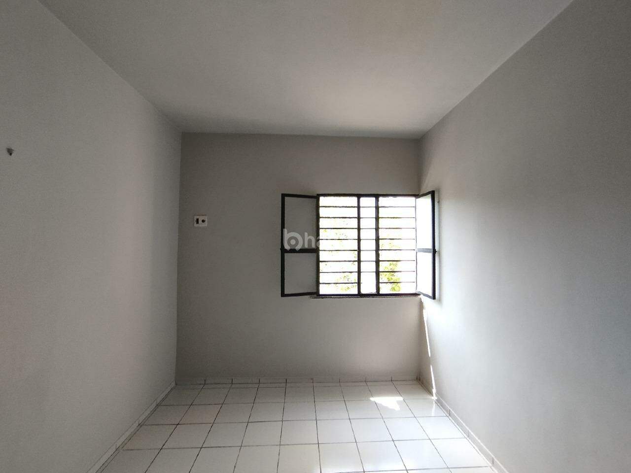 Apartamento para alugar com 3 quartos, 80m² - Foto 10