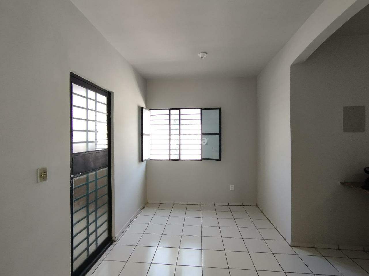 Apartamento para alugar com 3 quartos, 80m² - Foto 6