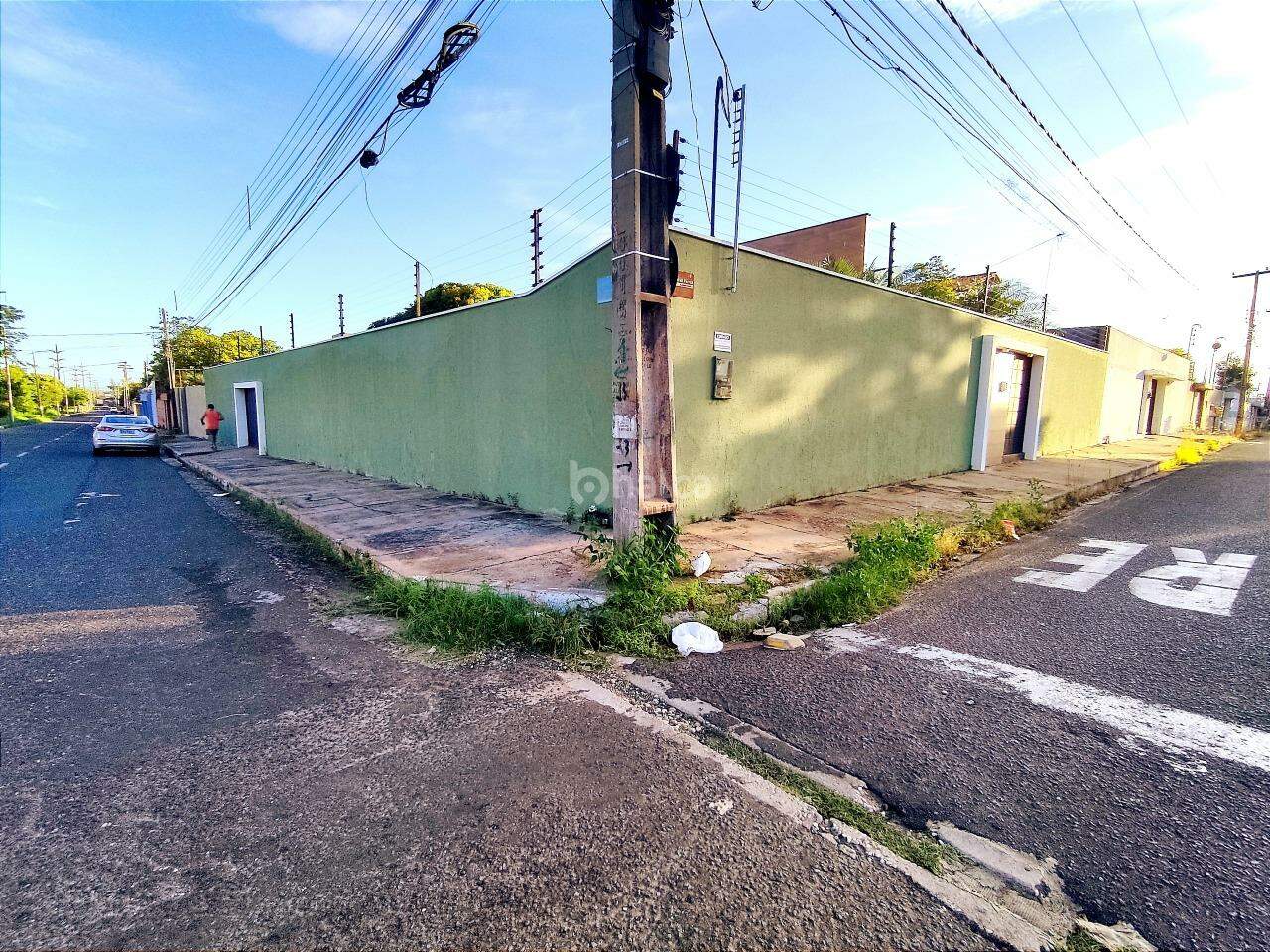 Prédio Inteiro para alugar com 3 quartos, 237m² - Foto 2