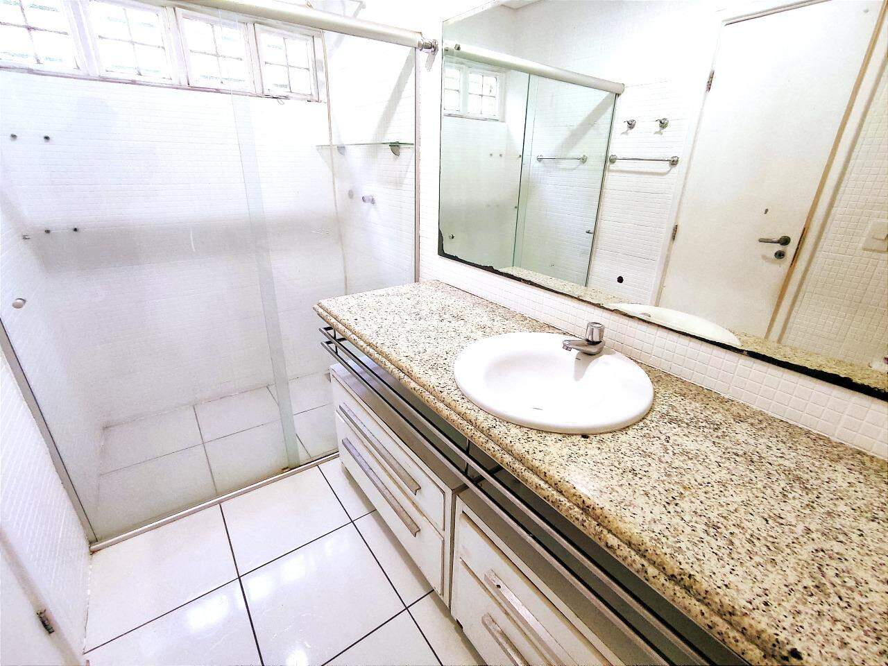 Prédio Inteiro para alugar com 3 quartos, 237m² - Foto 17