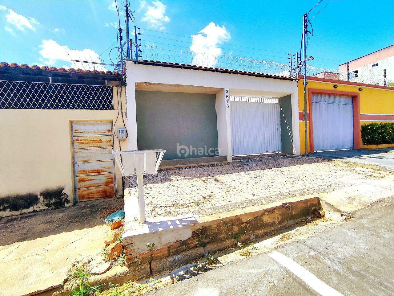 Casa à venda com 3 quartos, 150m² - Foto 2