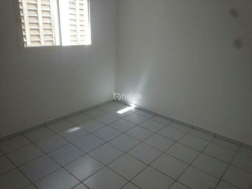 Apartamento à venda com 3 quartos, 51m² - Foto 4