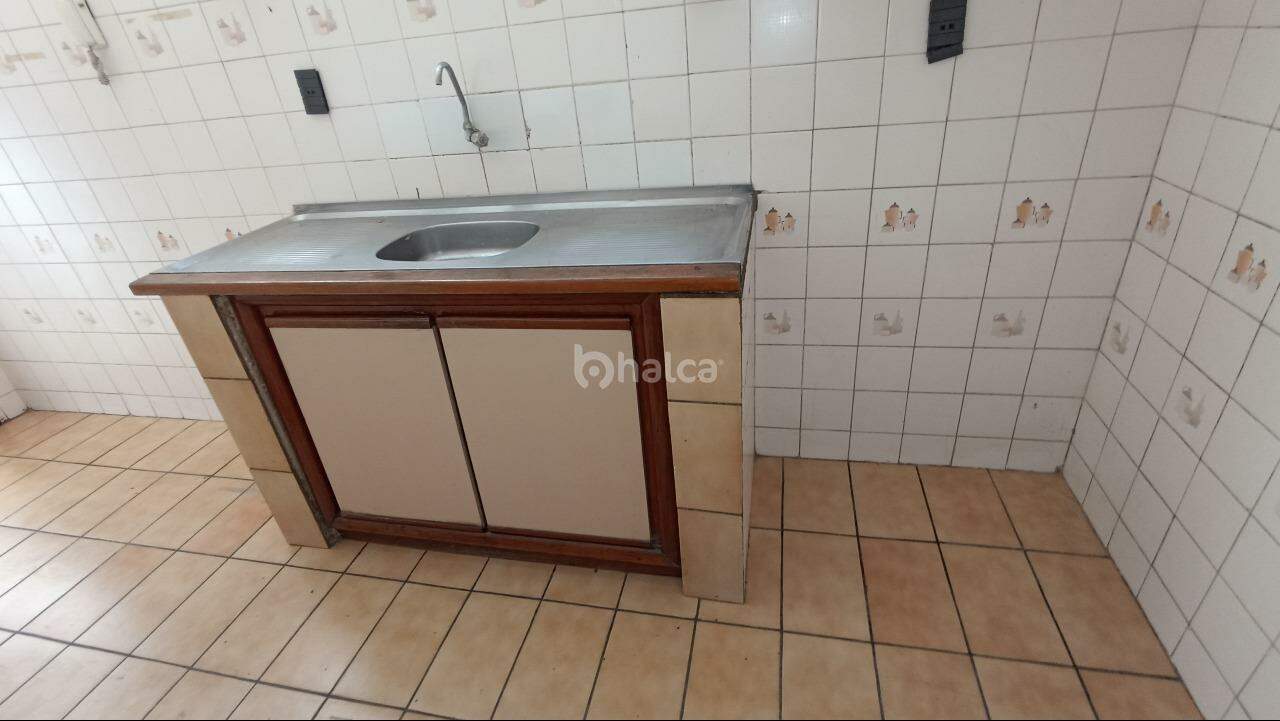 Apartamento para alugar com 4 quartos, 110m² - Foto 13