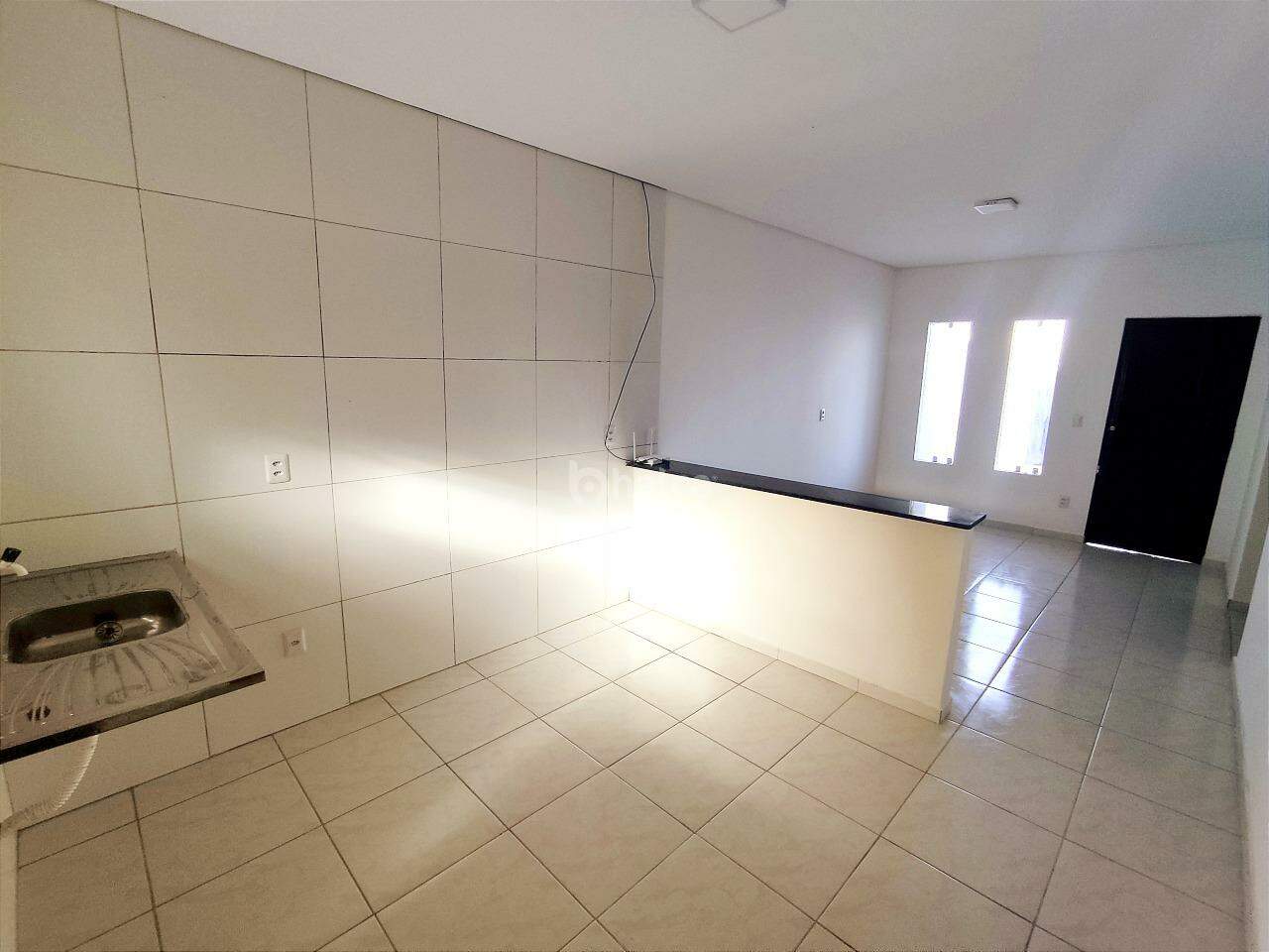 Casa à venda com 3 quartos, 70m² - Foto 10