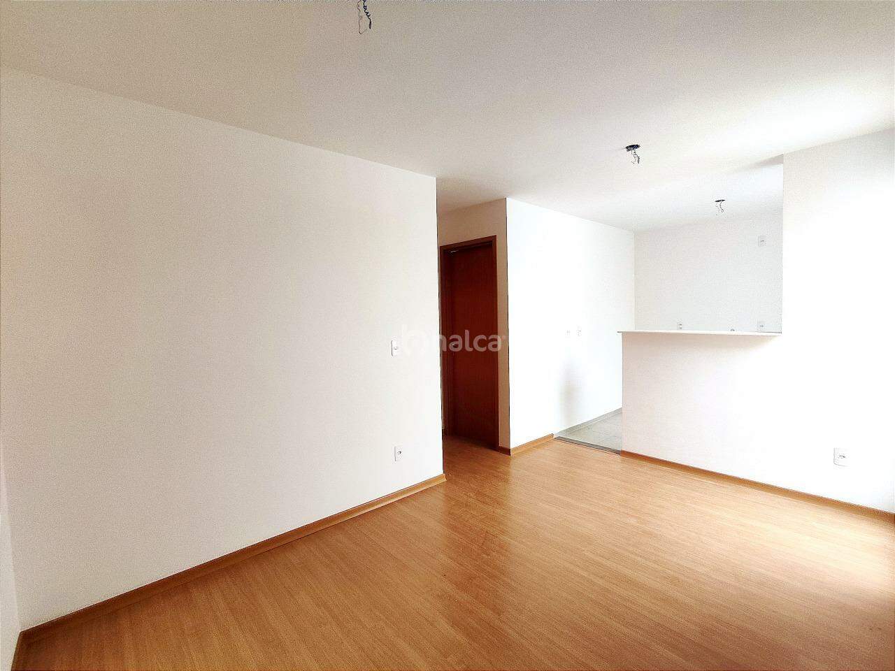 Apartamento para alugar com 2 quartos, 38m² - Foto 11