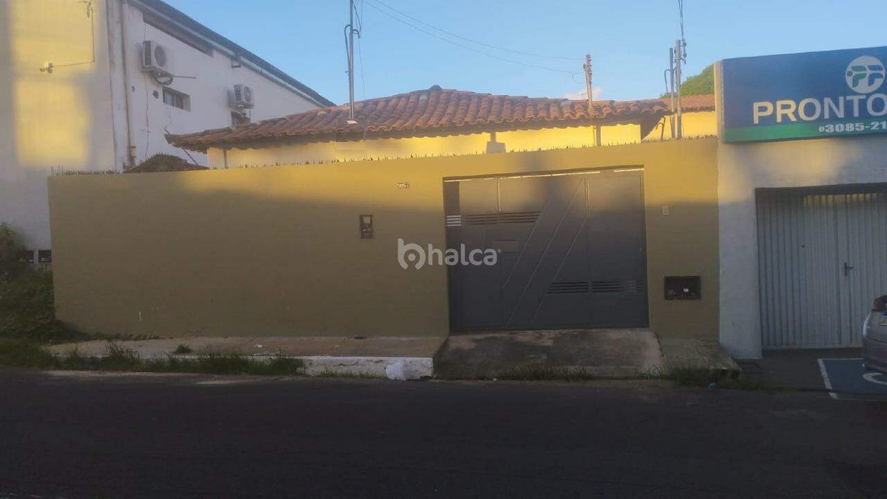 Casa à venda com 3 quartos, 140m² - Foto 1