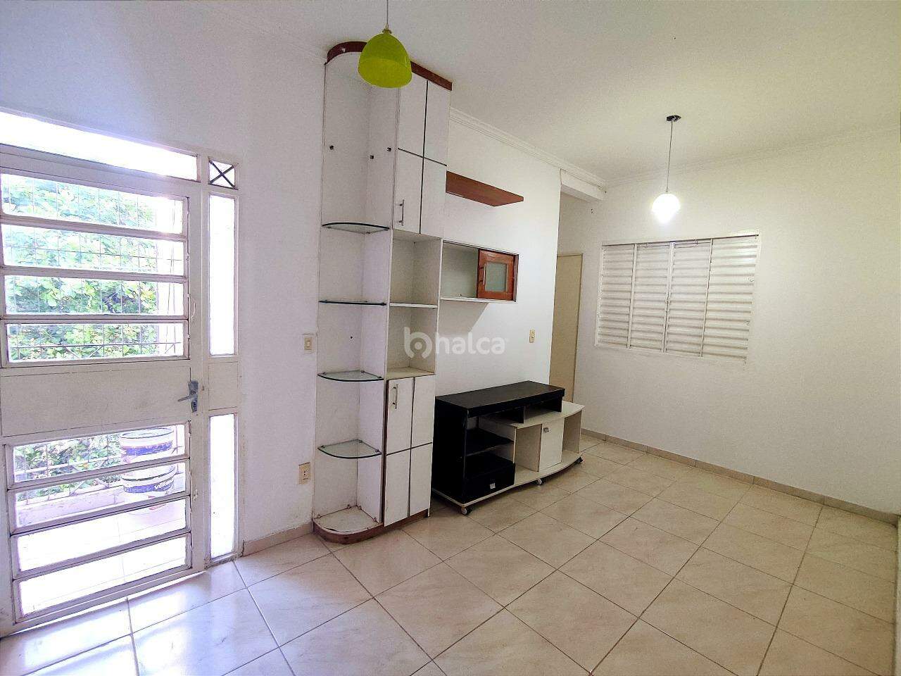 Apartamento para alugar com 2 quartos, 46m² - Foto 11