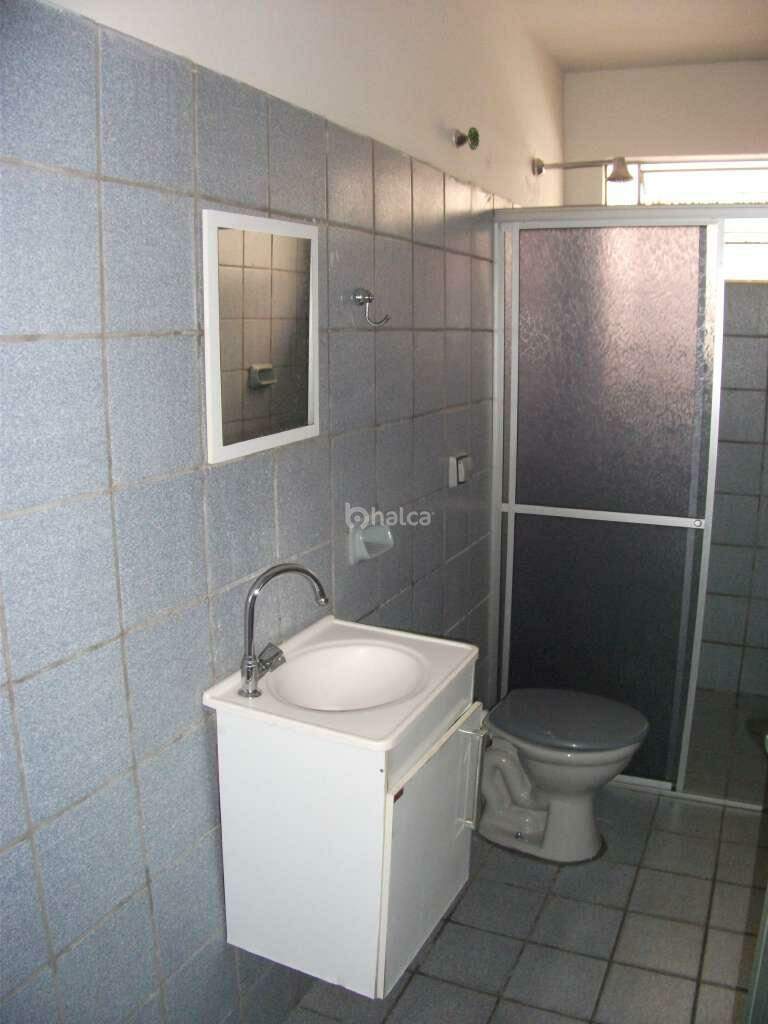 Casa à venda com 2 quartos, 80m² - Foto 5