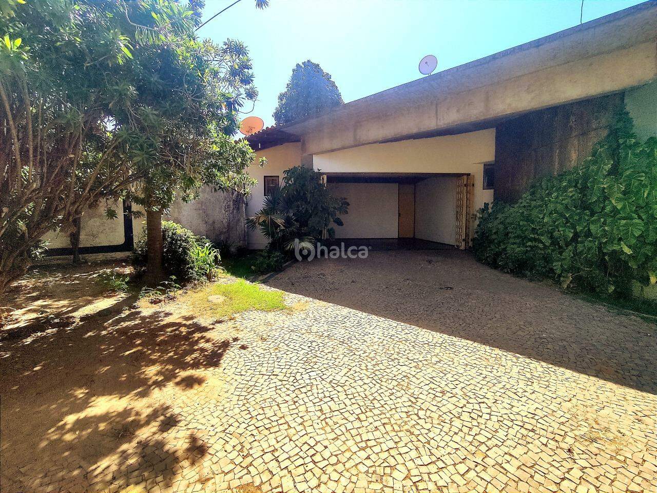 Casa à venda com 4 quartos, 1187m² - Foto 2