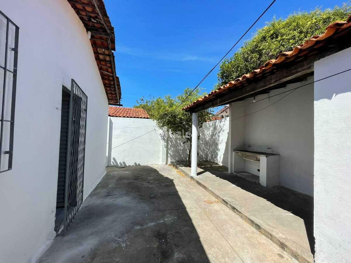 Casa à venda com 2 quartos, 109m² - Foto 15