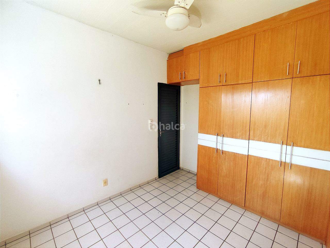 Apartamento para alugar com 2 quartos, 54m² - Foto 12