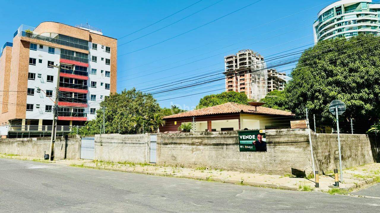 Prédio Inteiro à venda com 4 quartos, 300m² - Foto 1