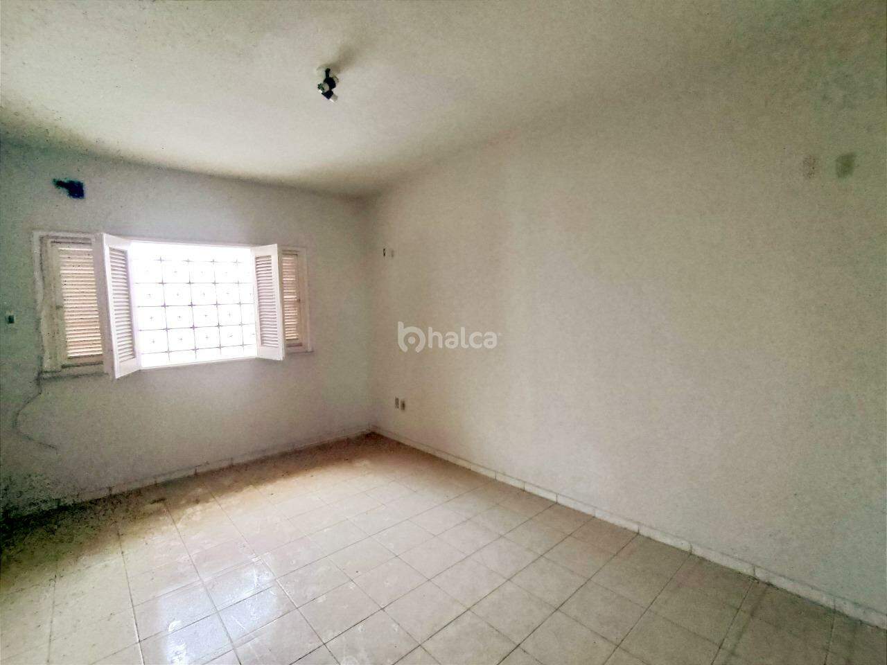 Casa à venda com 4 quartos, 330m² - Foto 10