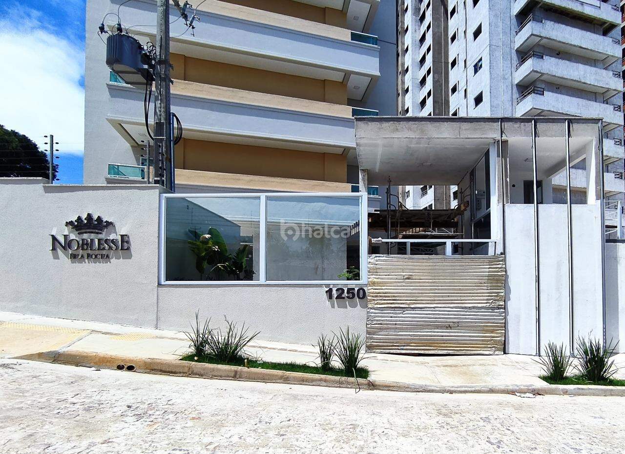 Apartamento à venda com 2 quartos, 68m² - Foto 2