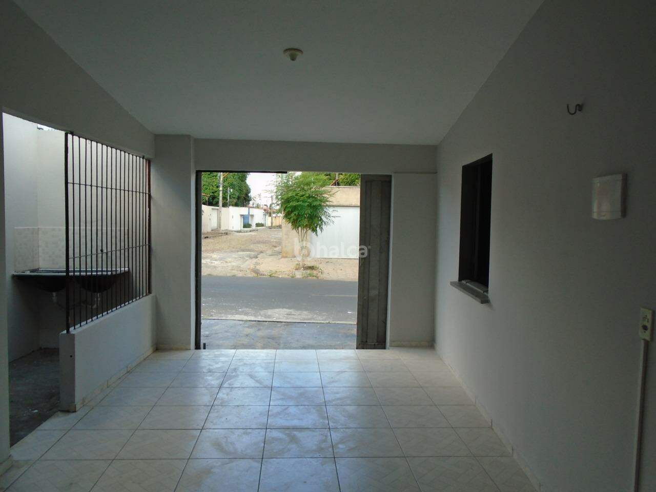 Casa para alugar com 1 quarto, 42m² - Foto 2