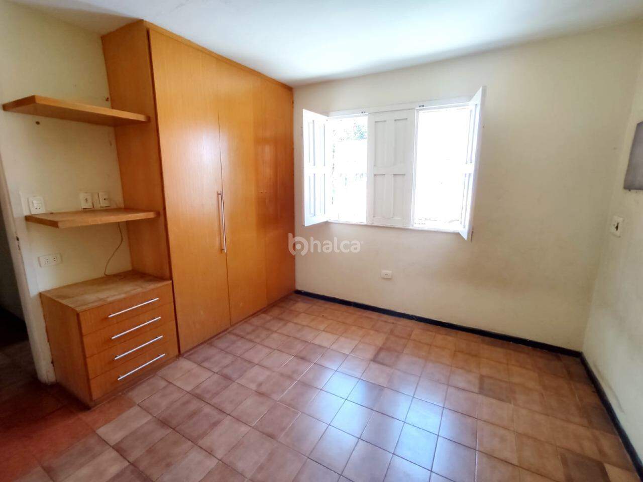 Casa à venda com 3 quartos, 342m² - Foto 15