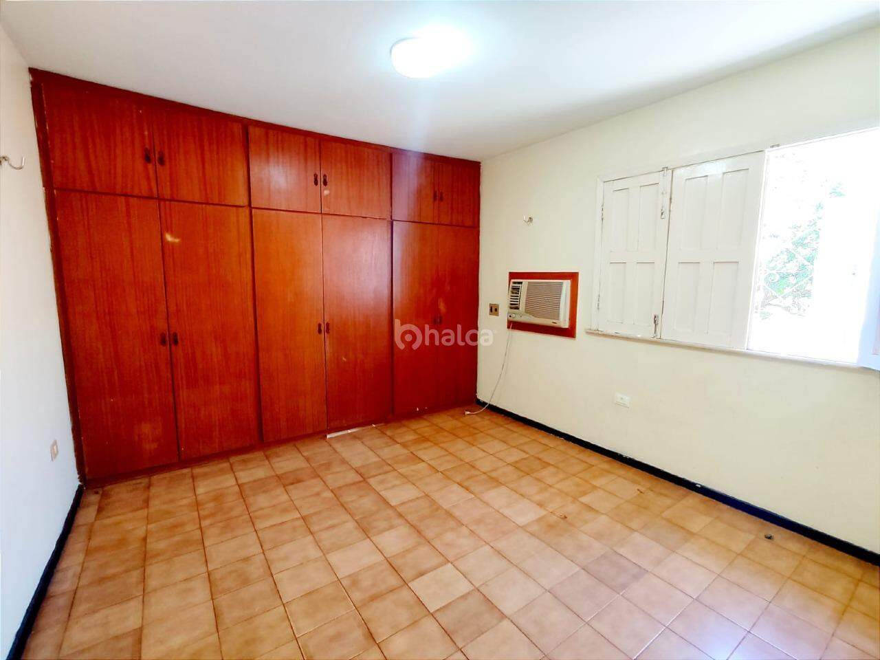 Casa à venda com 3 quartos, 342m² - Foto 11