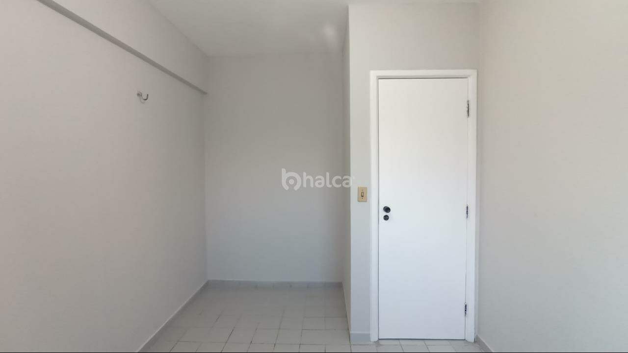 Apartamento à venda com 3 quartos, 70m² - Foto 9