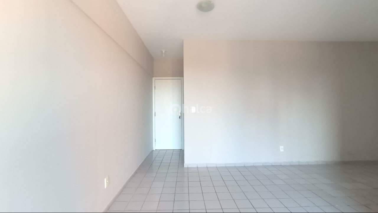 Apartamento à venda com 3 quartos, 70m² - Foto 7