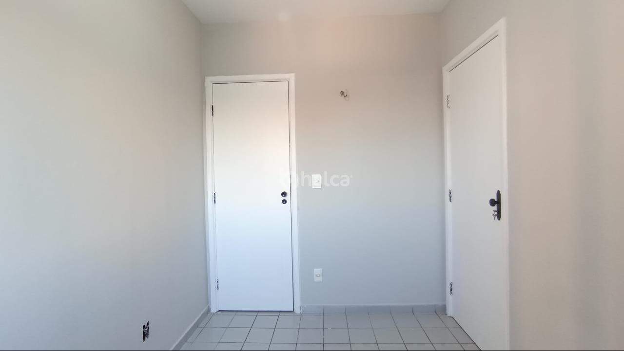 Apartamento à venda com 3 quartos, 70m² - Foto 12