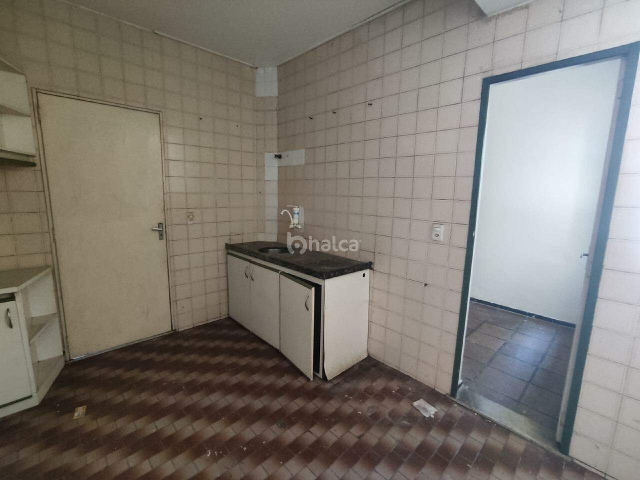 Apartamento para alugar com 3 quartos, 78m² - Foto 13