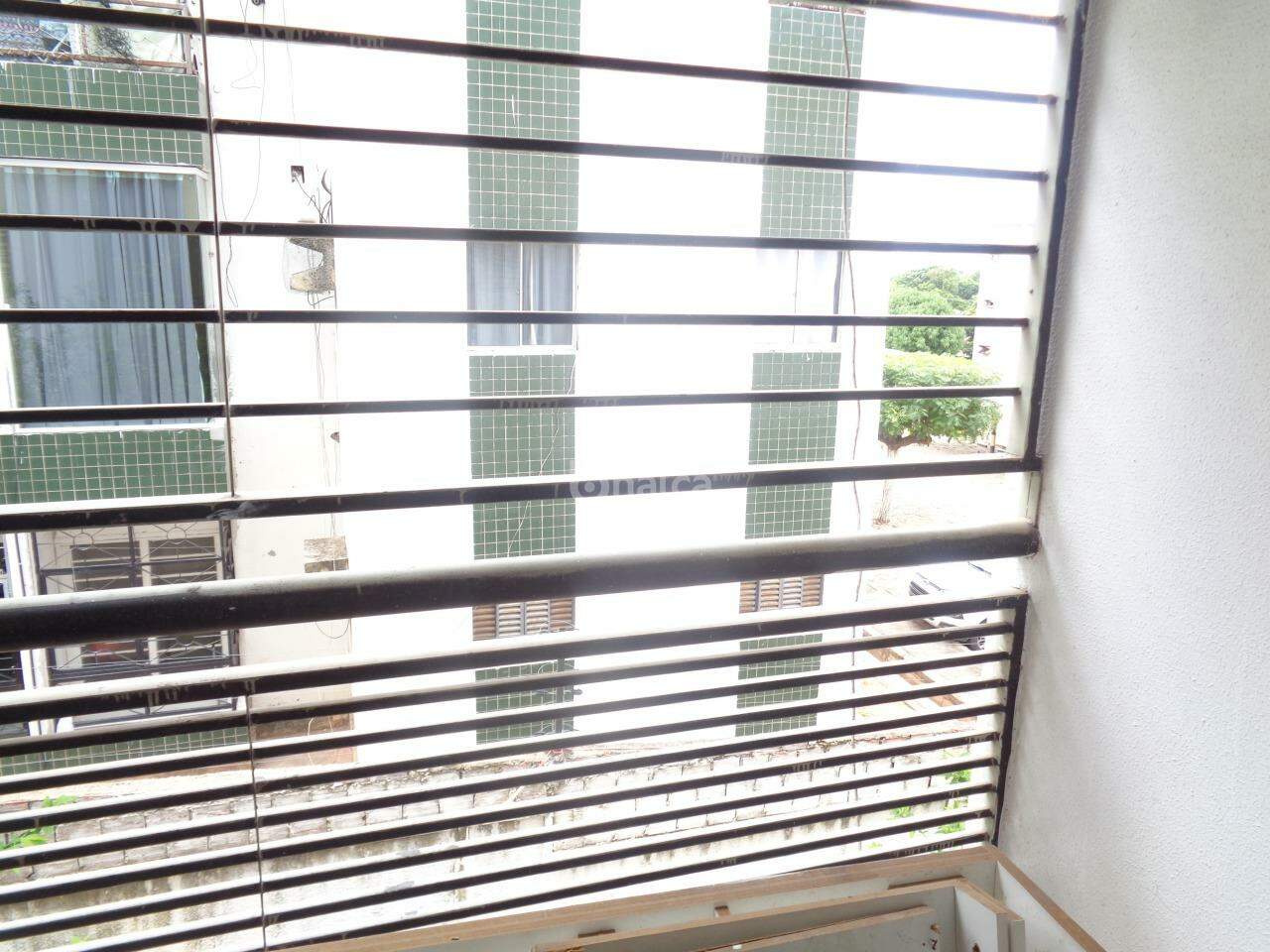 Apartamento à venda com 3 quartos, 73m² - Foto 3