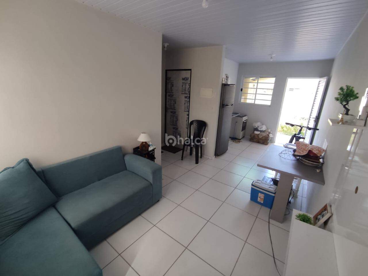 Casa para alugar com 2 quartos, 50m² - Foto 9