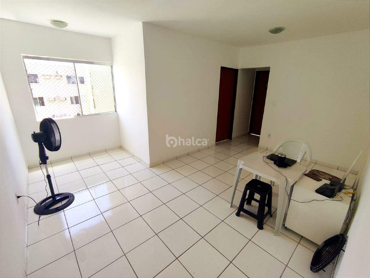 Apartamento à venda com 2 quartos, 70m² - Foto 9