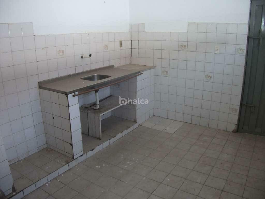 Casa à venda com 4 quartos, 120m² - Foto 9