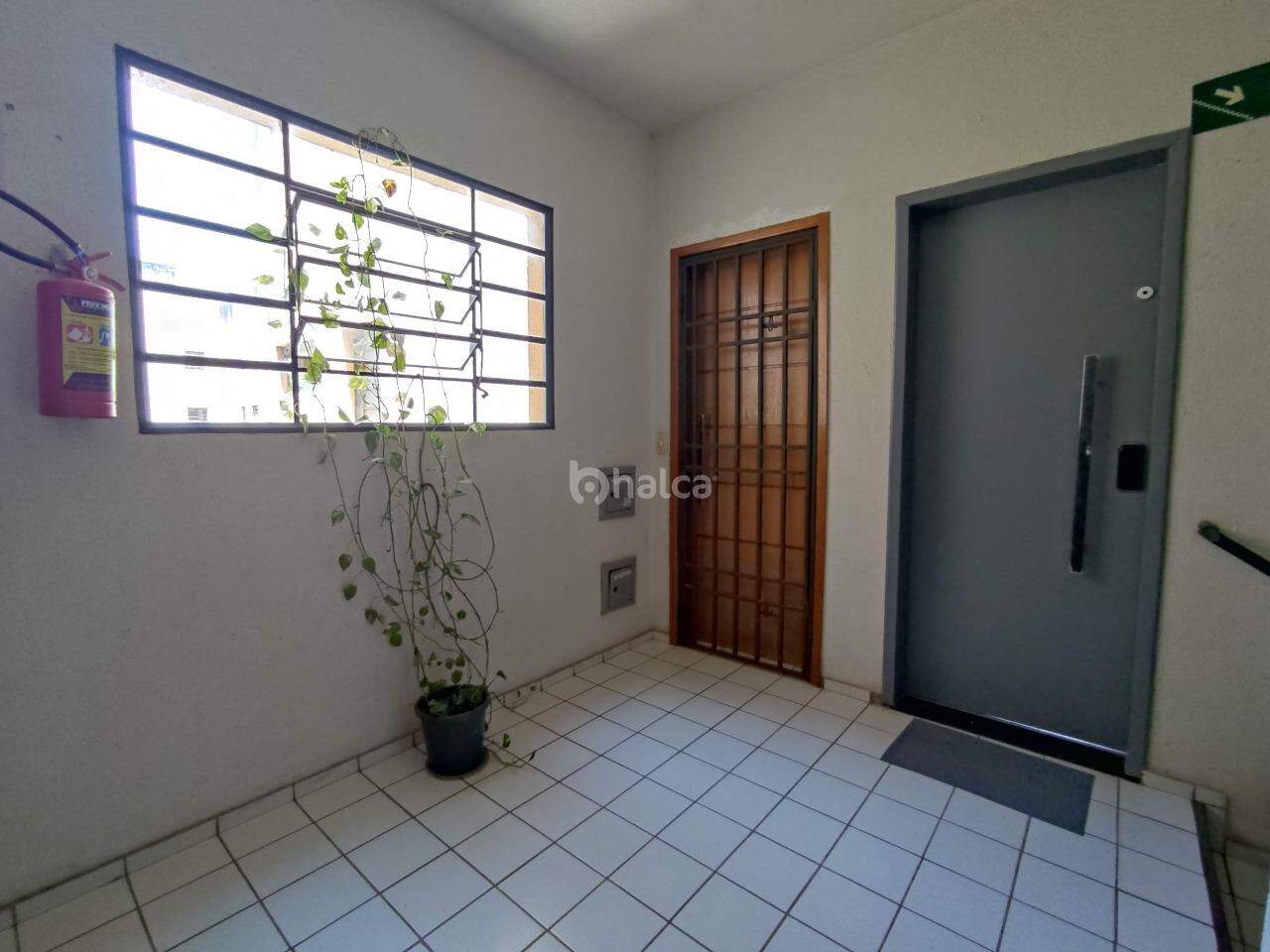 Apartamento à venda com 2 quartos, 41m² - Foto 3