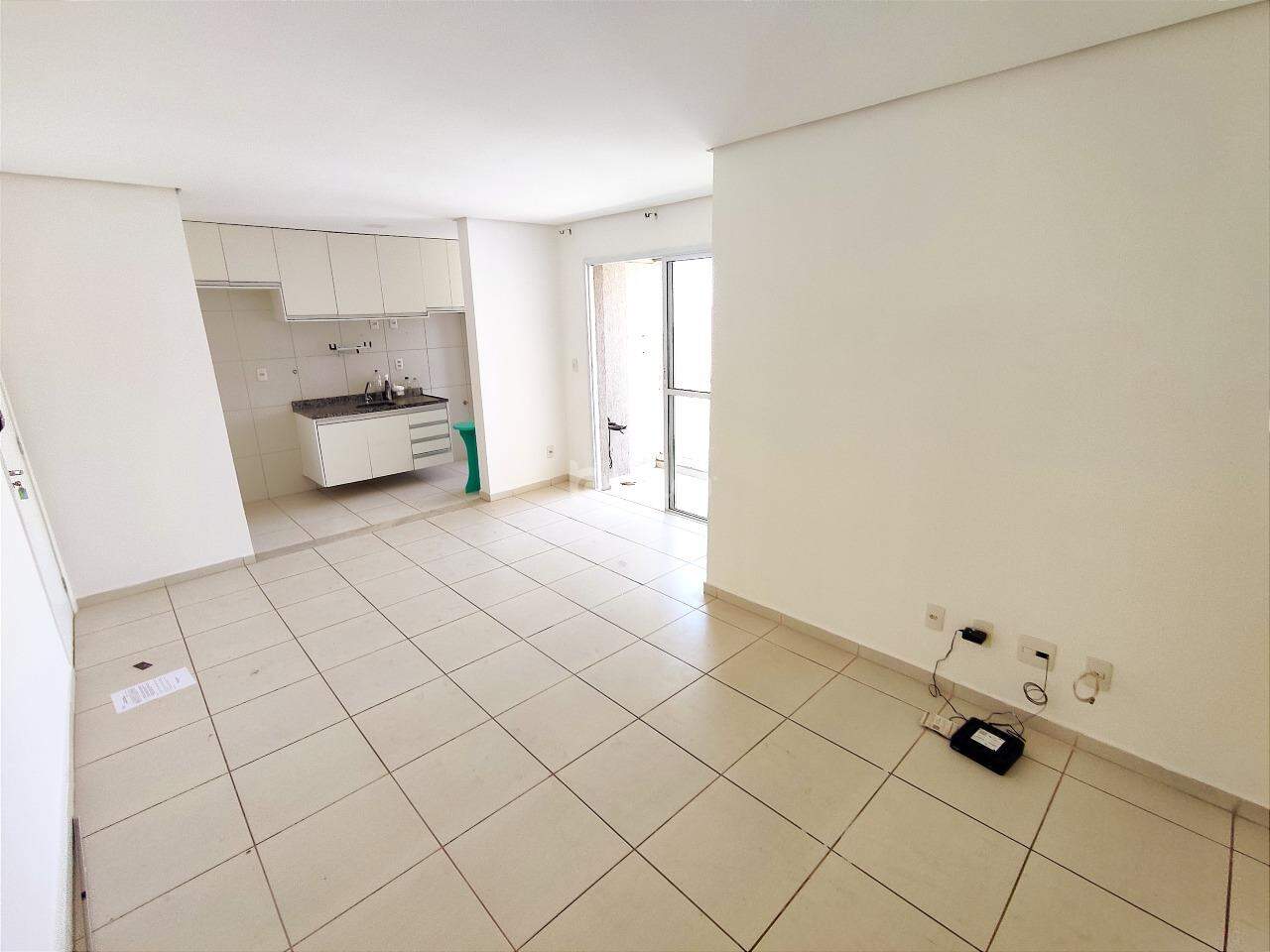 Apartamento para alugar com 3 quartos, 75m² - Foto 12