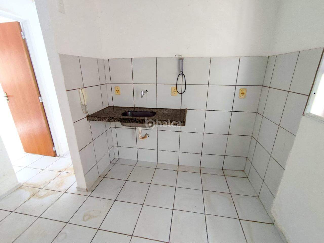 Casa para alugar com 3 quartos, 64m² - Foto 11